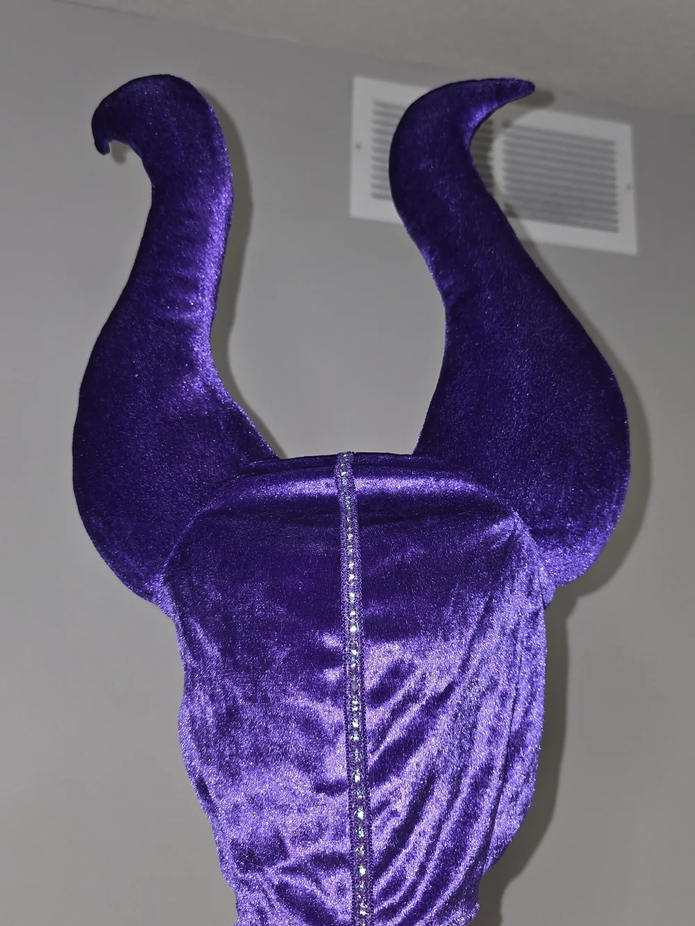 Disney Store Girls Maleficent Purple Velvet Horns Headpiece Size 5/6 Halloween